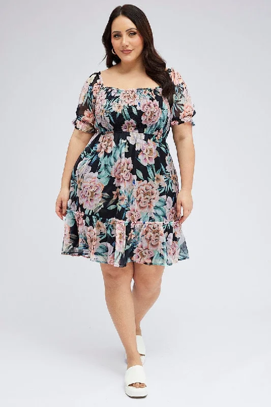 Tight-fitting dresses for womenBlack Shirred Chiffon Knee Dress