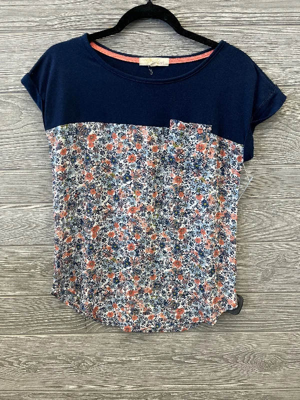 Water-resistant women's topsTop Short Sleeve By Rewind In Navy, Size: S