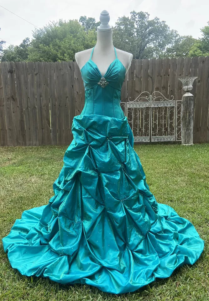 Leather dresses for womenGreen Gorgeous Vintage Strap Long Elegant Satin Pleated Ball Gown Evening Dress gh3311