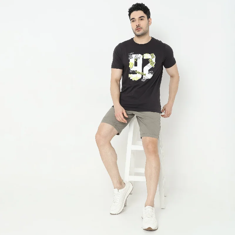 cropped tops for menRegular Fit Graphic T-Shirt