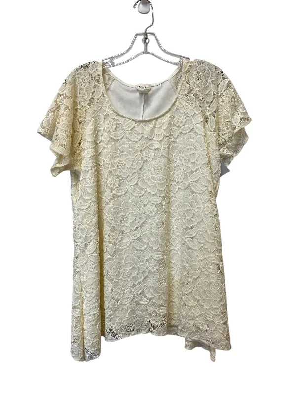 Sage green women's topsTop Short Sleeve By Brittany Black In Cream, Size: 1x