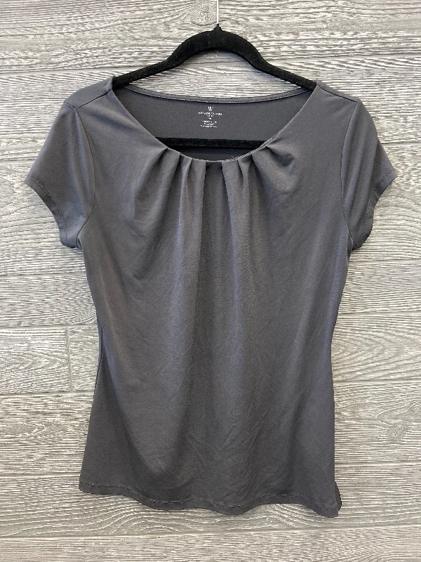 Winter women's topsTop Short Sleeve By Worthington In Grey, Size: M