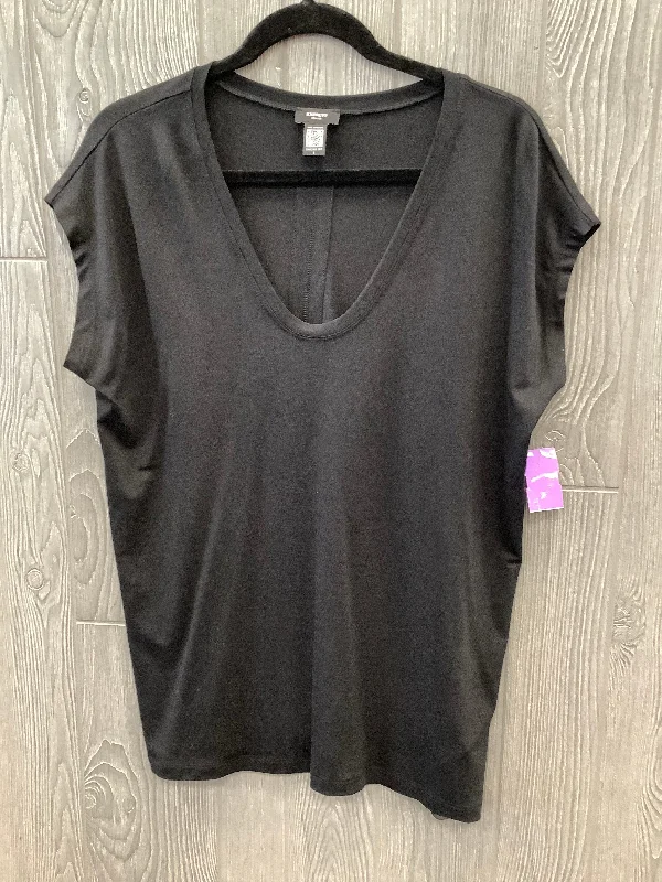 Tunic-style women's topsTop Short Sleeve Basic By Express In Black, Size: S