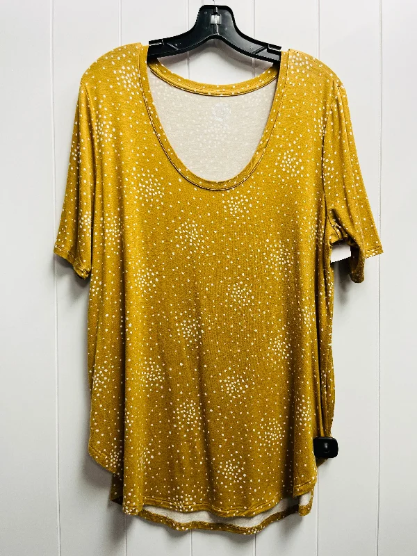 Asymmetric women's topsTop Short Sleeve By Maurices In Tan, Size: L