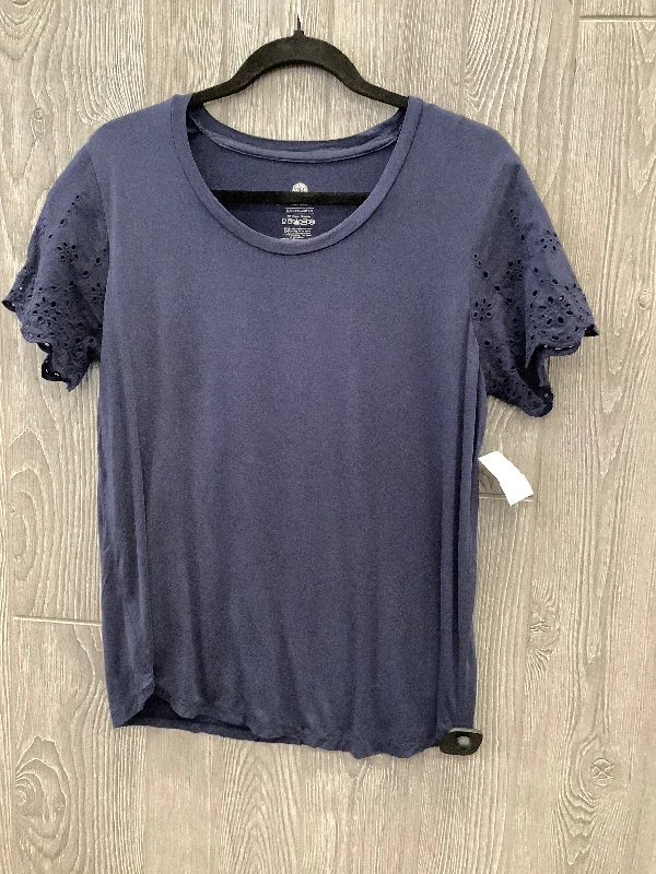 Chunky knit women's topsTop Short Sleeve By Clothes Mentor In Blue, Size: M