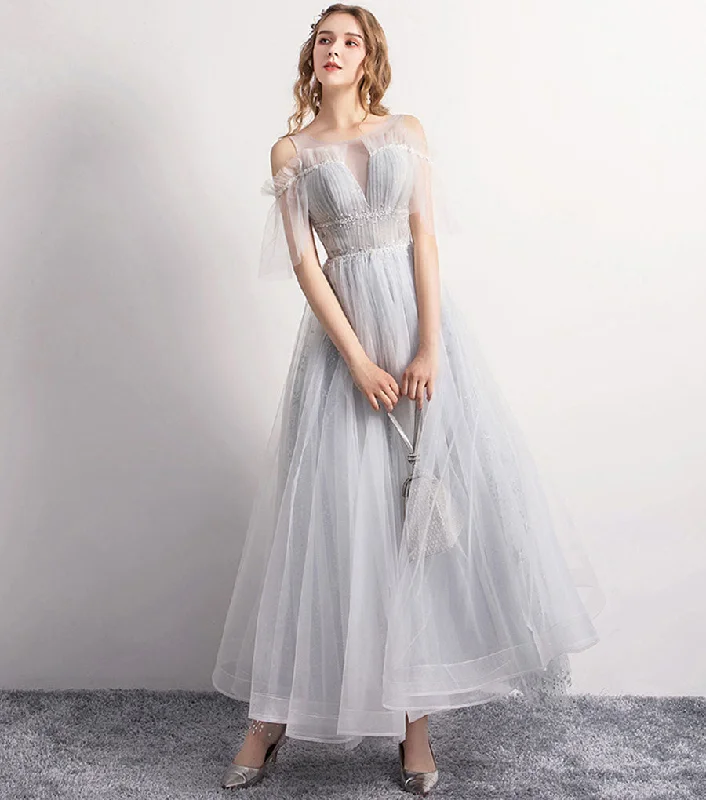 Handmade dresses for unique fashion statementsGray tulle short prom dress party dress  8347