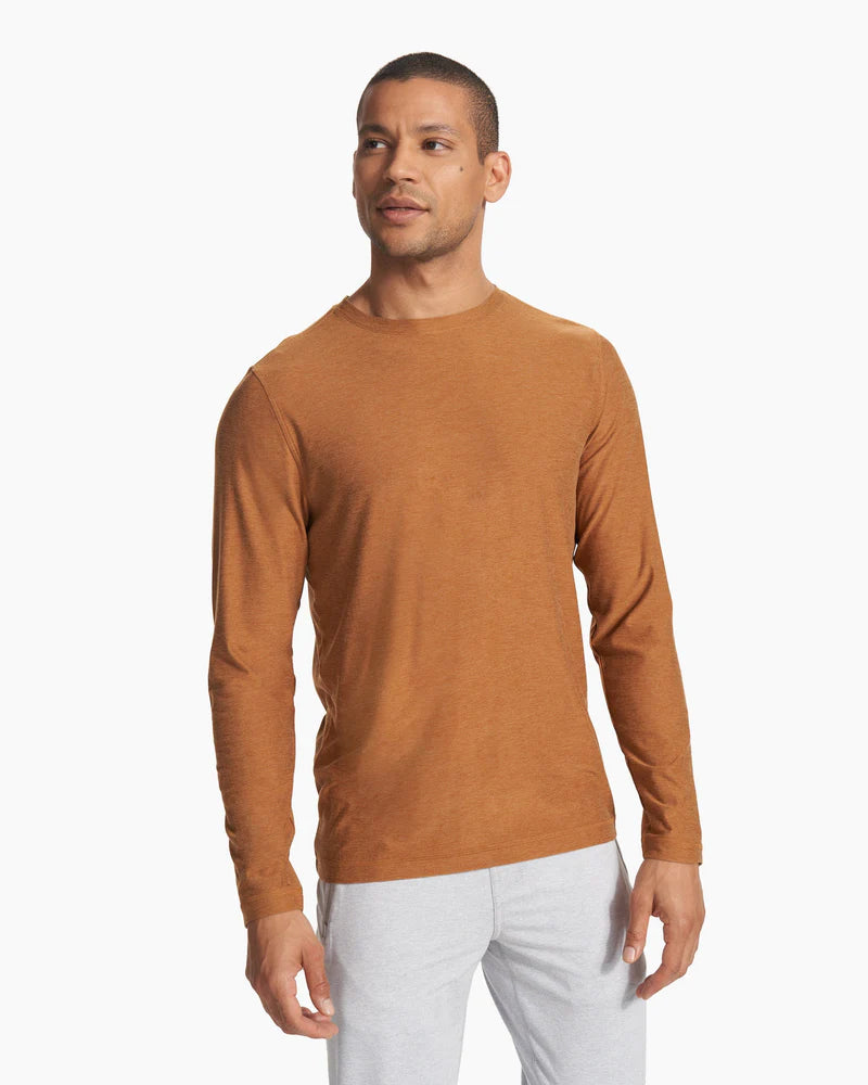 short-sleeved men's shirts with buttons down the frontMen's Long-sleeve Strato Tech Tee