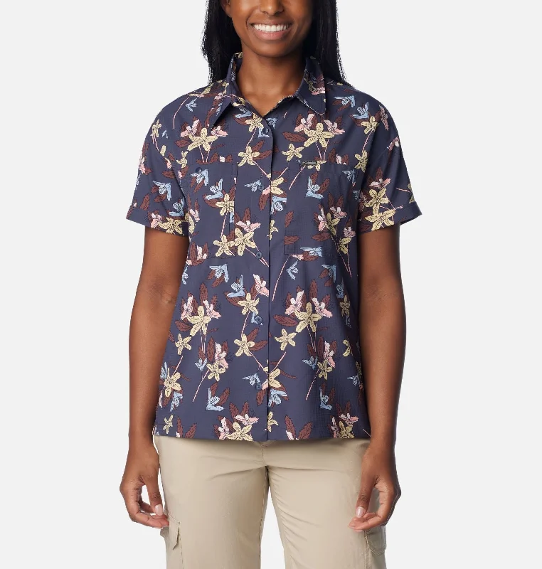 short-sleeved men's shirts paired with jeansWomen's Silver Ridge Utility Short Sleeve Shirt - Nocturnal Tiger
