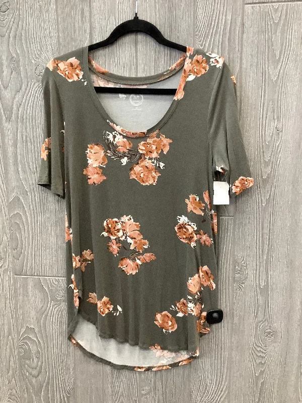 Party women's topsTop Short Sleeve By Maurices In Green, Size: S