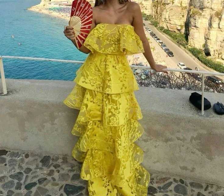 High-neck dresses for womenYellow Unique Elegant Strapless Long Lace Layered Ball Gown Evening Dress gh3065