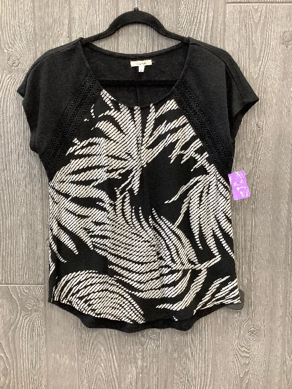 Embellished women's topsTop Short Sleeve By Maurices In Black, Size: S