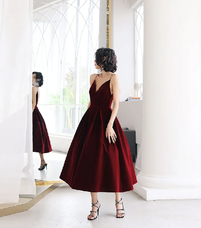 Limited edition dresses for collectorsBurgundy v neck velvet short prom dress  8345