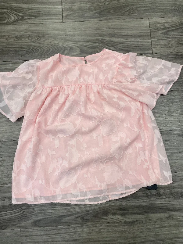 Checkered women's topsTop Short Sleeve By Clothes Mentor In Pink, Size: M