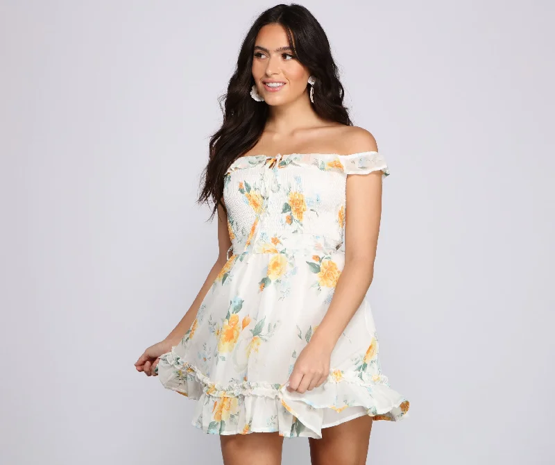 Lantern sleeve dresses for womenFloral Wonder Stylish Ruffled Skater Dress