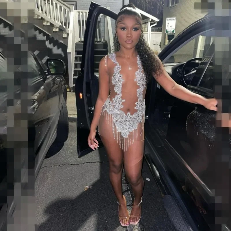 Custom-made dresses for personalized fitsSexy See Through Prom Dresses Sheer Neck Applique Beading Mini Party Gowns Women Birthday Outfit Vestidos De Gala