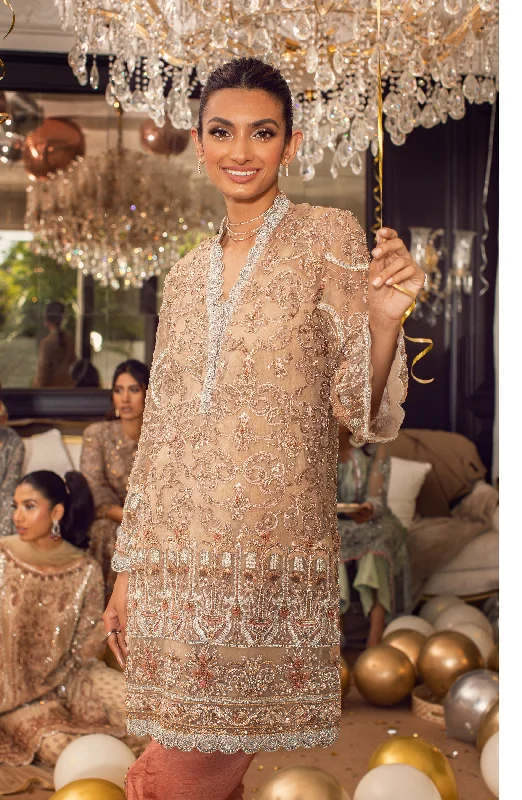Shawl collar women's topsEmbellished Shirt Paired with Tulip Shalwar and Dupatta