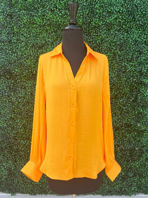 Chunky knit women's topsSilky Button Down Shirt