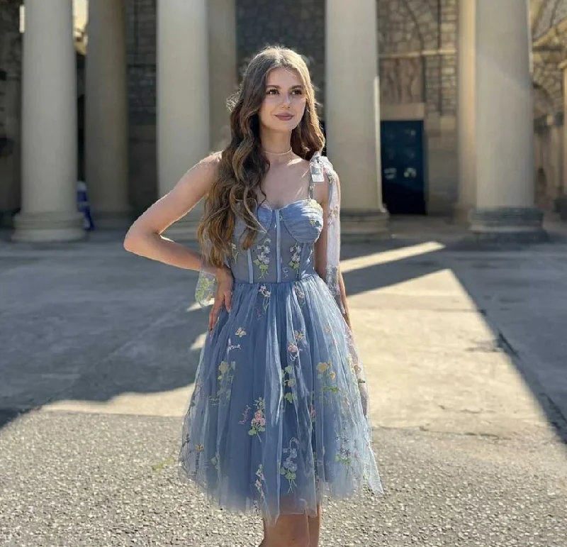 Little black dresses (LBDs) for womenShort A-Line Prom Dresses Fairy Spaghetti Strap Embroidery Evening Dress Summer Mini Party Gown Vestidos De Gala