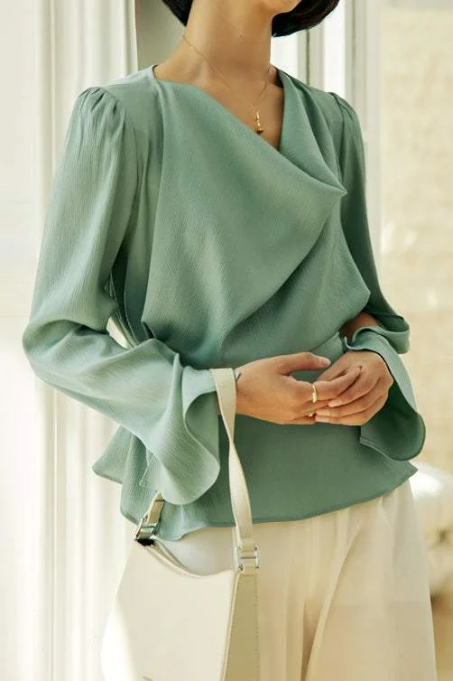 Pullover women's topsドレープドネックベルテッドギャザーブラウス　2色入