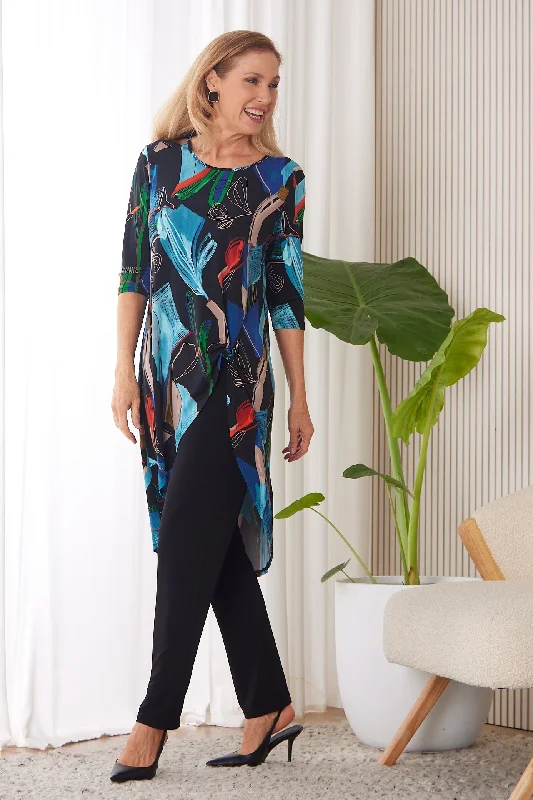 Wrinkle-resistant women's topsHowey Tunic - Artist Print