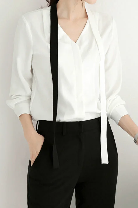 Water-resistant women's topsBow Tie Color Placket Sheer Blouse