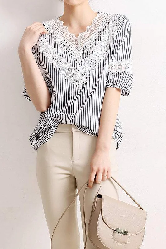 Animal print women's topsScalloped V-Neck Lace Tape Decor Stripe Blouse
