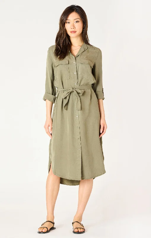 Glamour dresses for red carpet appearancesThe Amelia Midi Dress