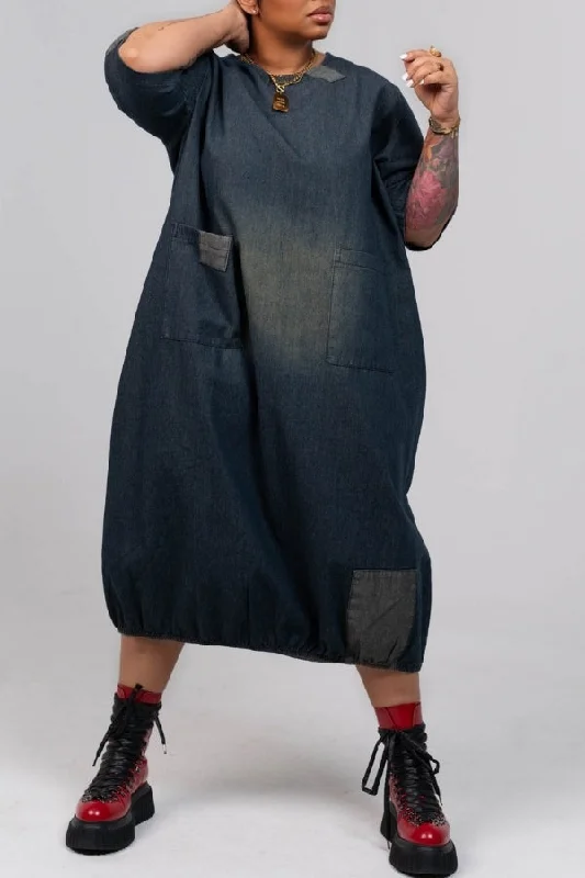 Autumn dresses for fall fashionPatches Denim Round Neck Relaxed Bubble Midi Dress