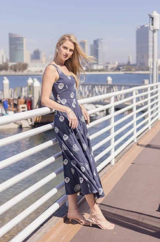 Tall women's dressesMelanie Sleeveless Embroidered Floral Midi Dress Navy