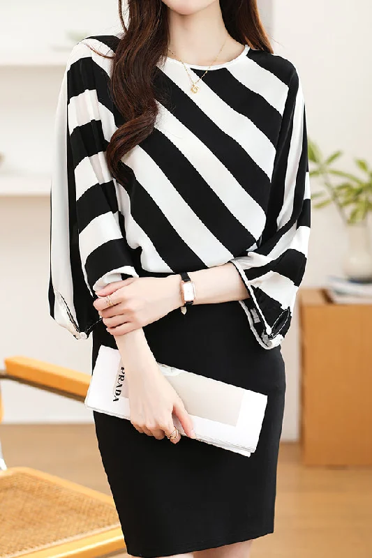 Breathable women's topsRound Neck Diagonal Stripe Blouse
