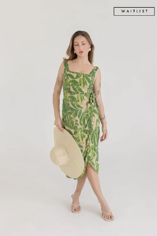 Elegant women's dressesWaitlist 4/20 ♥ Cassandra Sleeveless Tropical Print Wrap Midi Dress Green